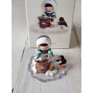Hallmark Frosty friends 2007 ornament Xmas glitter penguin